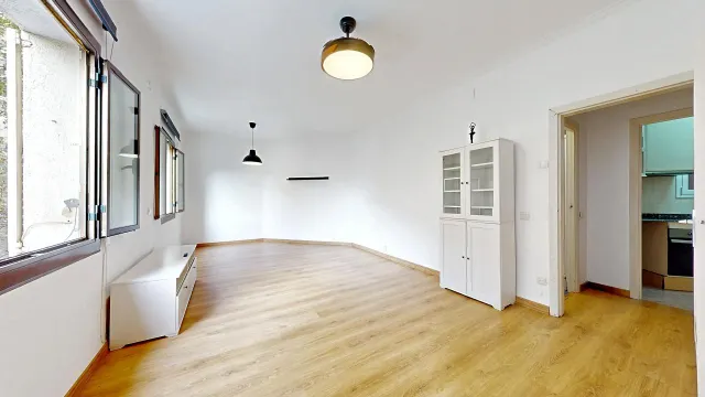 LUZ, SOL Y VISTAS DESPEJADAS EN UNA VIVIENDA EXTERIOR JUNTO A POBLENOU Y DIAGONAL MAR — 41