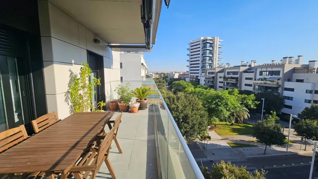 Arruzafilla. Espectacular piso de 4 dormitorios, 2 terrazas y 2 plazas de garaje — 2