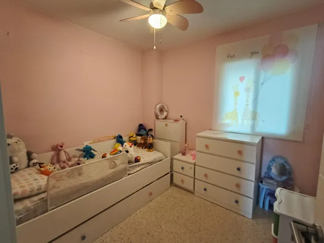 ¡Ideal para familias! Piso de 3 dormitorios con terraza, piscina y jardines en Torremolinos — 8