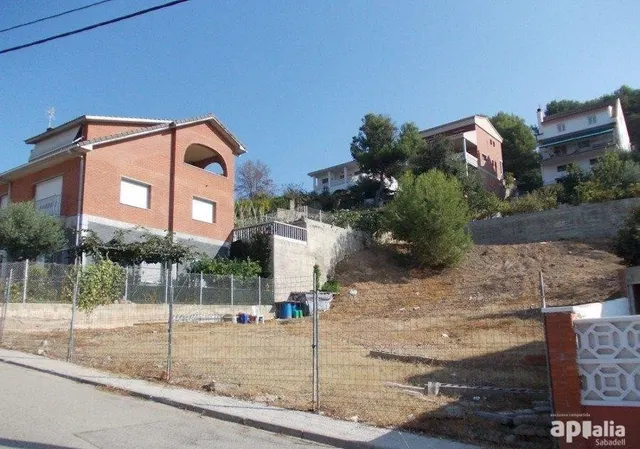 Terreno Exclusivo en Sentmenat, Urbanización Can Canyameres — 3