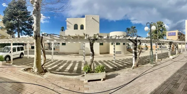 Local comercial situado en las marinas, sobre el Km 4 — 4