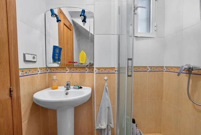 Las Chismosas - Adosado en esquina con 3 dormitorios, jardín al sur y piscina comunitaria — 16