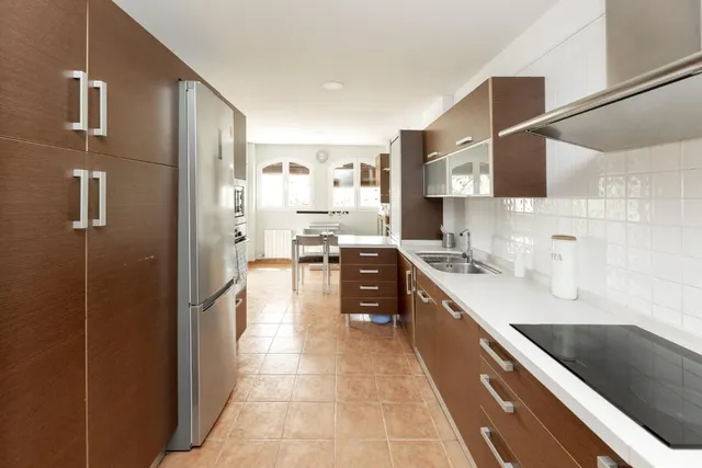 Estupenda unifamiliar junto hospital VITHAS — 9