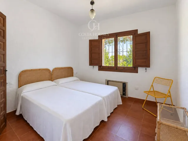 VILLA JARDI · DOBLE PARCELA, JARDINES MADUROS Y VISTAS AL MONTGÓ EN EL TOSALET JÁVEA — 34