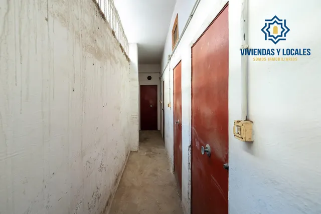 Plaza de garaje y trastero junto al Hospital de Traumatología — 7