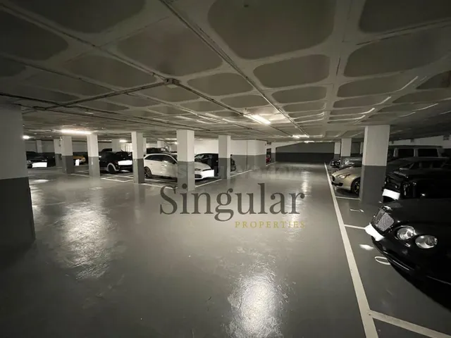 Parking en Vía Augusta, zona Tres Torres - foto 3