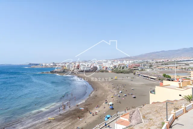 Tu Nuevo Hogar en Telde con Vistas Incomparables a la Playa de Melenara — 17