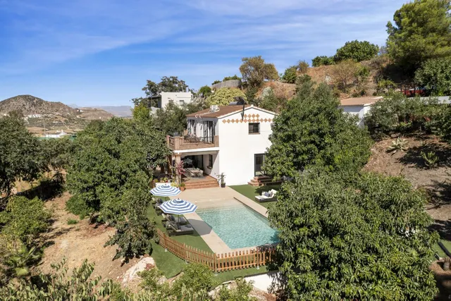 Chalet 4 habitaciones 214m² en venta - Centro — 24
