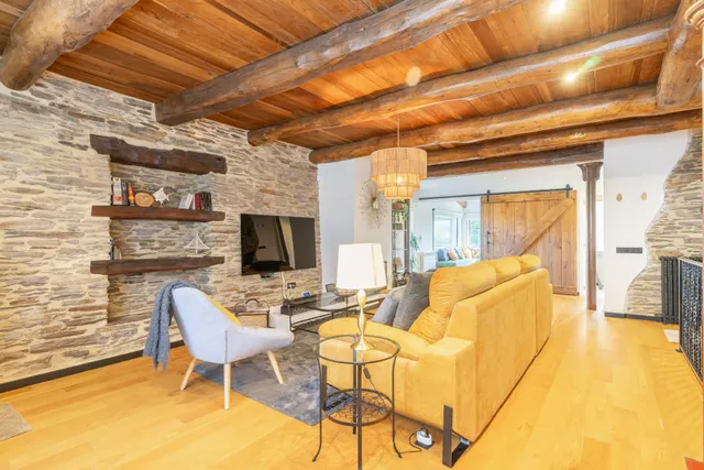 CASA CON ENCANTO EN LUGO — 36