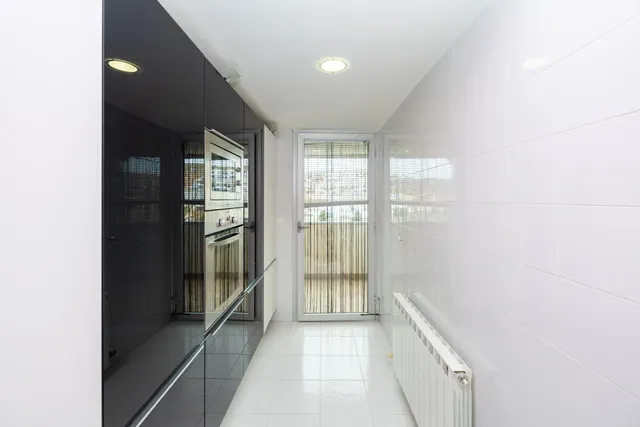 Piso en Serrallo, calle Aconcagua. Vivienda del 2007, situada en 2ª planta, con vistas despejadas — 31