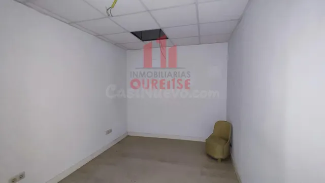LOCAL COMERCIAL EN LA ZONA DE O COUTO - foto 4