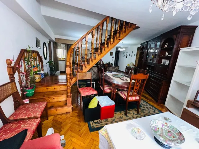 DUPLEX CENTRICO CON GARAJE Y SERVICIO DE PORTERIA