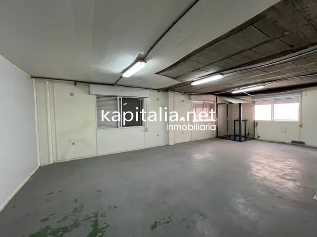 SALON DE EVENTOS EN ALQUILER O VENTA EN GENOVES A 5 MINUTOS DE XATIVA — 33