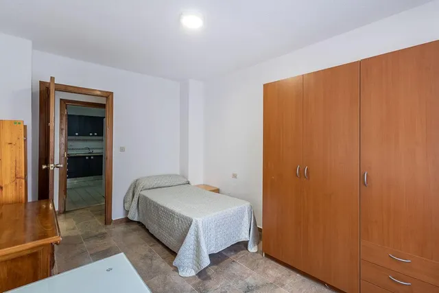PISO EN SÓCRATES - GRANADA — 12