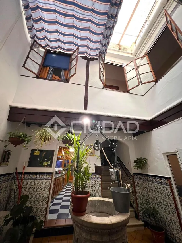 Casa de pueblo de estilo andaluz en Casco Histórico - Barrio Alto — 2