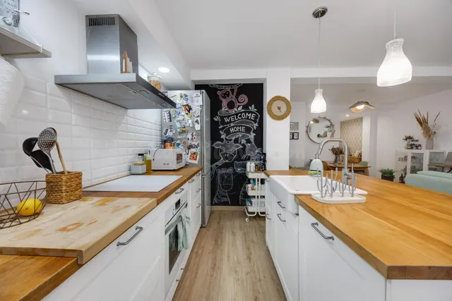 Apartamento de 3 dormitorios y 2 baños en Torrevieja (playa de los naufragos) — 4