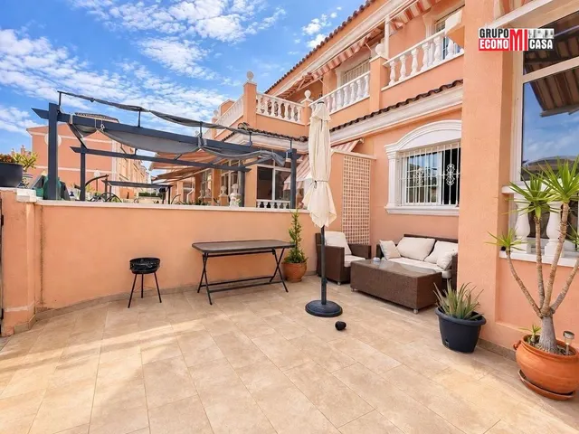 Chalet adosado de 2 dormitorios con terraza, piscina y sol de tarde en Gran Alacant — 33