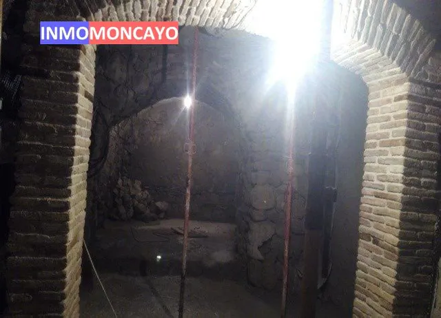 SE VENDE BAR CON BODEGA ANTIGUA EN BORJA — 15