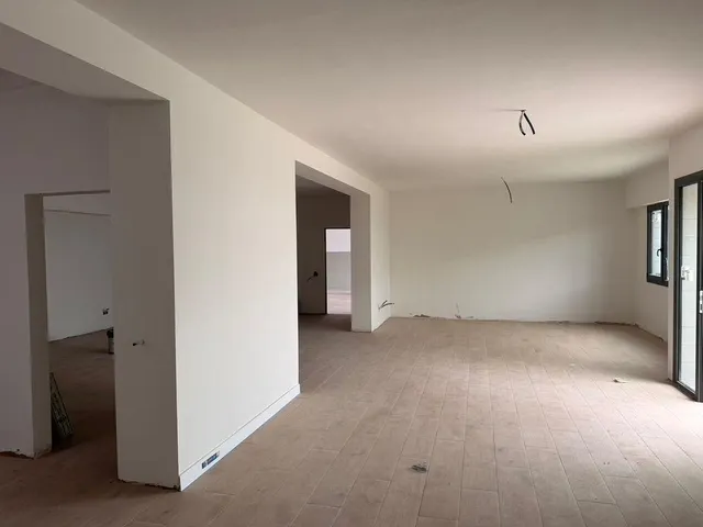 NAVE INDUSTRIAL  EN REUS CON GRAN PATIO PRIVADO — 18