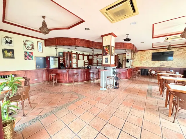LOCAL TOTALMENTE ACONDICIONADO - LISTO PARA FUNCIONAR con po