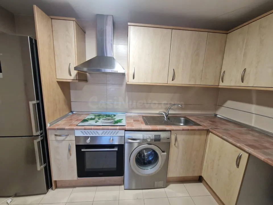AOC VENDE PISO EN LOMINCHAR 2HAB, 1 BAÑO, PATIO 5 M2 Y TRASTERO