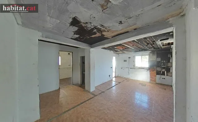 VIVIENDA RÚSTICA A REHABILITAR CON TERRENO — 5