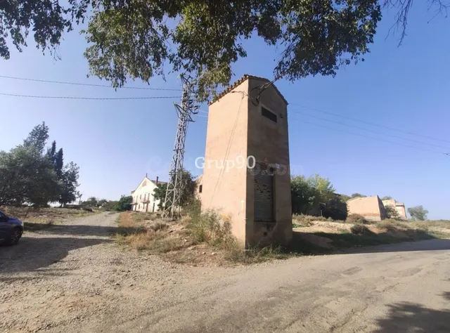 GRAN PARCELA CON INMUEBLES DIVERSOS EN LLIVIA IDEAL PARA RESTAURANTE CON GASOLINERA — 13