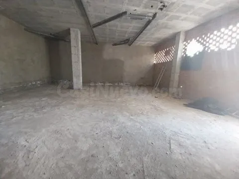 ALQUILER DE LOCAL COMERCIAL CON UNA UBICACIÓN EXCELENTE EN E - foto 4