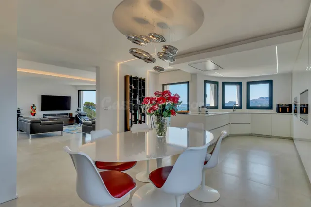 Villa 4 habitaciones 310m² en venta - Pla del mar — 4