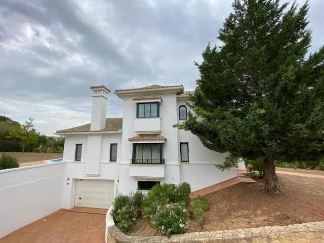 VILLA DE LUJO EN EL CAMPO DE GOLF - foto 3