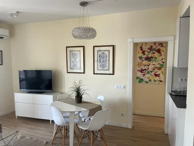 Piso 2 habitaciones 82m² en alquiler - Chamartin - foto 2