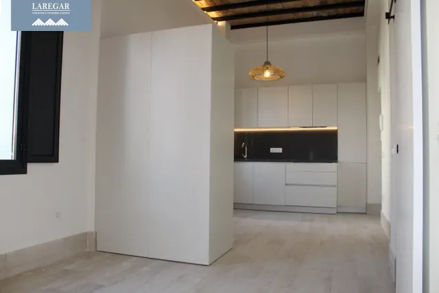 ESTUDIO EN ALQUILER 1 DORMITORIO EN TIRO DE LÍNEA — 37
