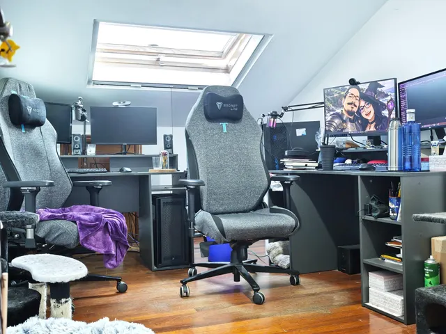 Duplex con GARAJE y DORMITORIO en PLANTA BAJA en el centro de Bertamirans. — 24