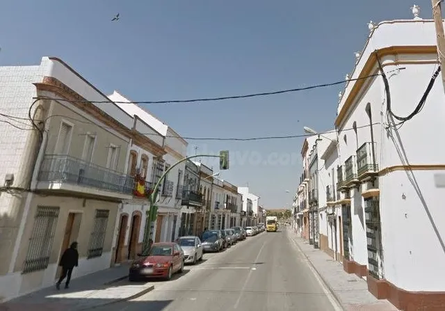 SAN JUAN DEL PUERTO. LOCAL COMERCIAL 202 M2.
