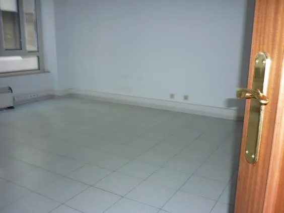 OFICINA EN EL CENTRO DE 4 DESPACHOS — 7