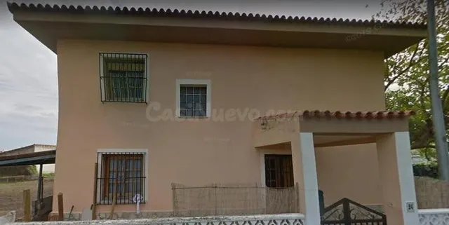 Chalet 4 habitaciones 201m² en venta - Casco Urbano - foto 4
