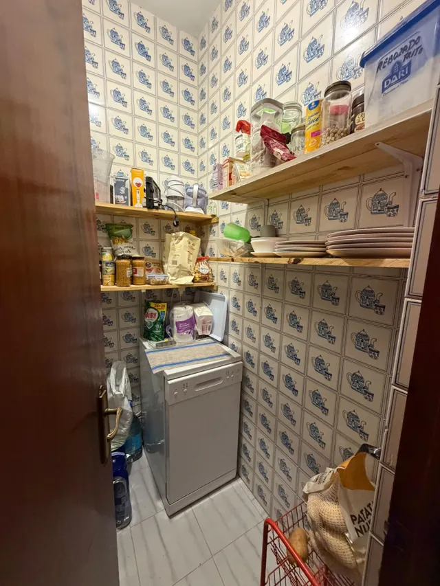 Amplia Casa en Alameda, Andalucía - Ideal para Entrar a Vivir — 11