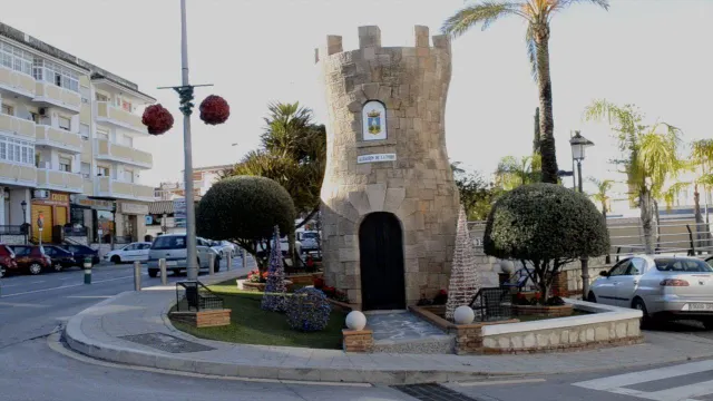 Pareado en Cortijo del Sol con parcela de 278 m2, garaje y sotano  - Manantiales — 24