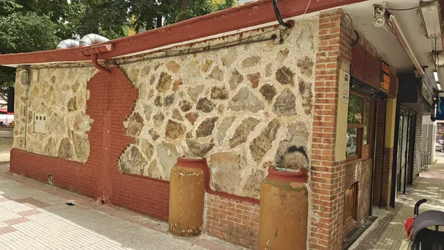VENTA-LOCAL BAR- CON LICENCIA - CIUDAD DE LOS ANGELES-MADRID - — 2