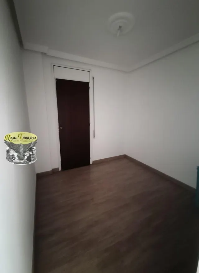 PISO EN ZONA CENTRICA, PASE OFERTA — 12