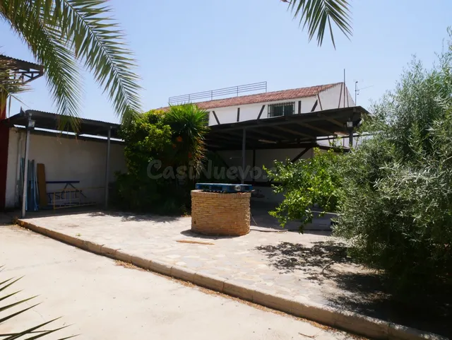 Se venden naves con parcela de 2.868 m2 en Senda De los Garr - foto 4