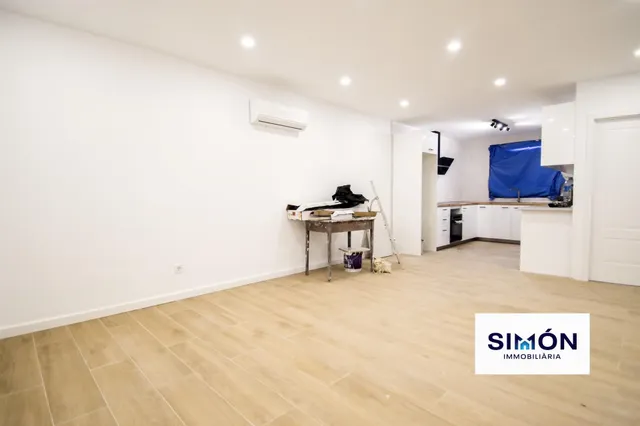 ¡Piso recién reformado con 3 habitaciones y traster 90m2 en Sallent! — 2