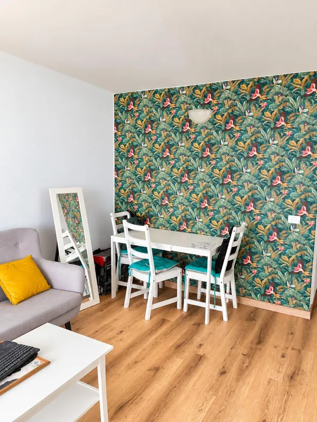 ## Estudio reformado en Amarilla Golf con vistas al mar — 18