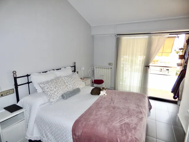 ¡Espacioso Piso en el Corazón de Palafolls por solo €248,000! ✨ — 8