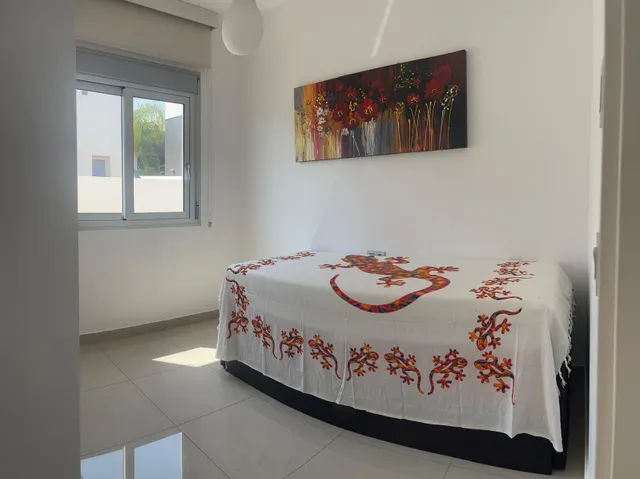 Excepcional Villa en Pilar de la Horadada: Lujosa Villa de una Planta con Licencia Turística — 42