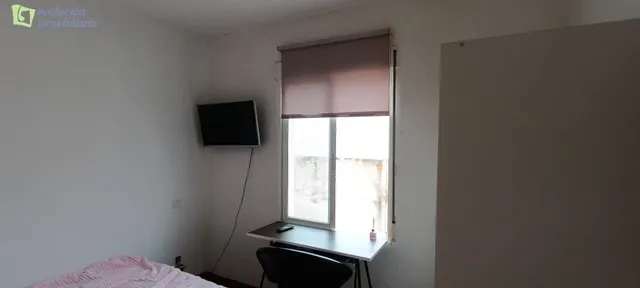 Se vende piso en calle San Isidro - Burgos — 16