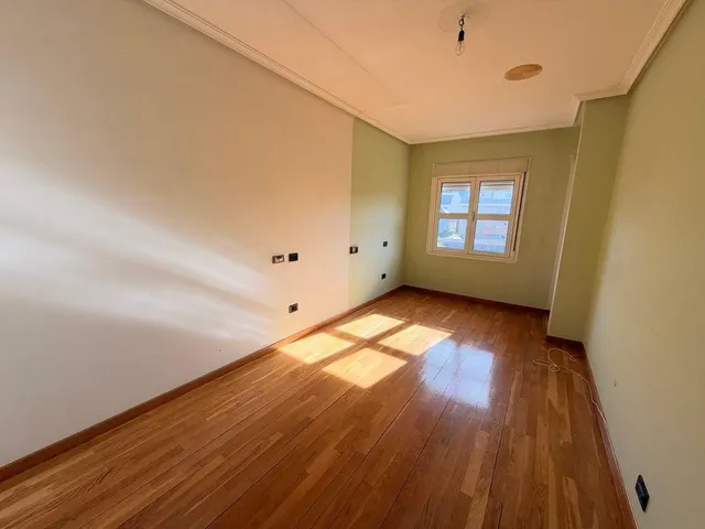 VENTA: Amplio Piso Bembibre Centro — 6