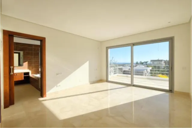 Villa contemporanea con vistas al Mar y Montaña!! a 5 minutos de san Pedro de Alcantara, Marbella. — 9