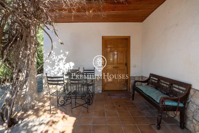 Casa independiente con piscina y jardín en Vallpineda — 33