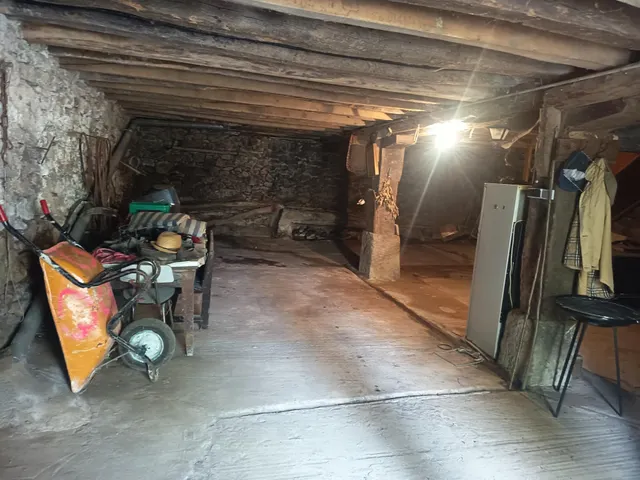 Conjunto Inmobiliario con Caserío tradicional y terreno. — 29